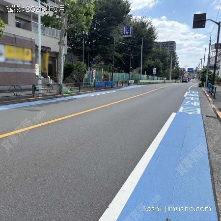 前面道路(水道道路) 前面道路(水道道路)