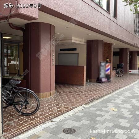 ビル前面
