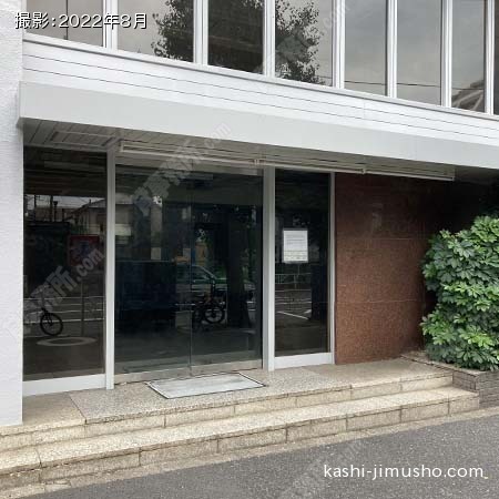 貸室入口(1階)