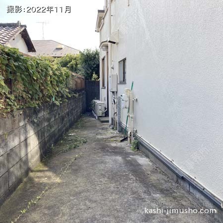 裏側側面