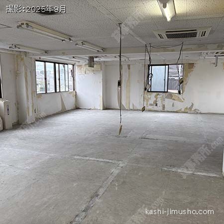 貸室内(4階) 貸室内(4階)