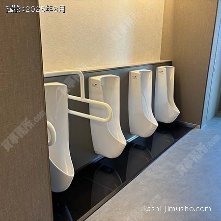 男性トイレ