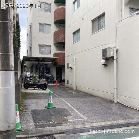建物入口アプローチ