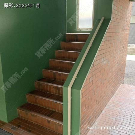 共用階段