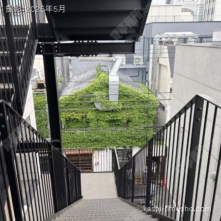 共用階段
