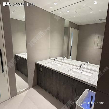 男性トイレ 男性トイレ