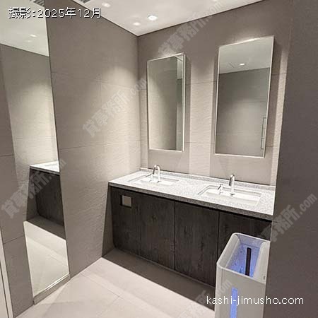 女性トイレ 女性トイレ