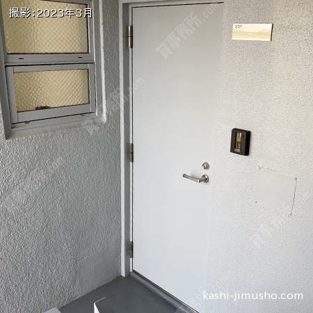 貸室入口(3階)