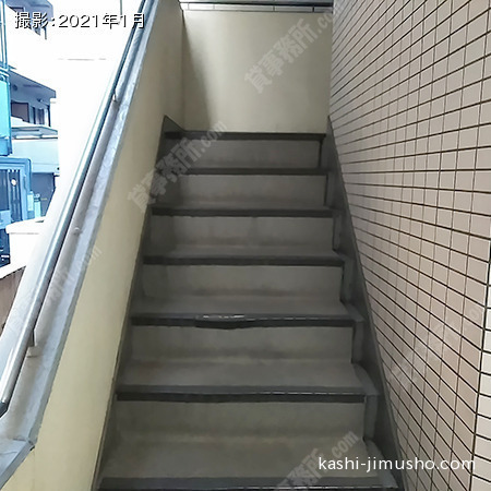 共用階段
