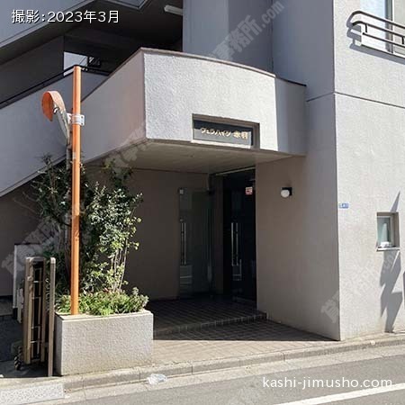建物入口