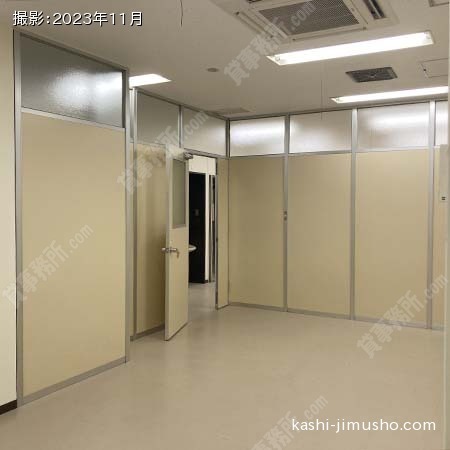 貸室内