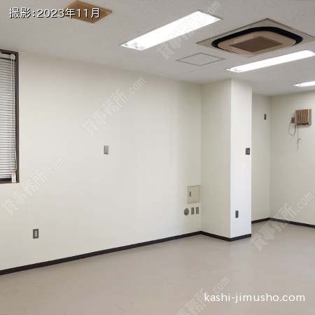 貸室内