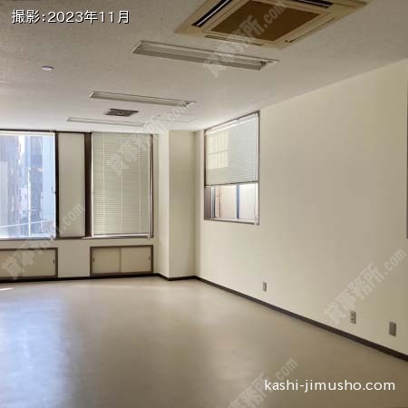 貸室内