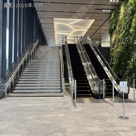 エントランス エントランス