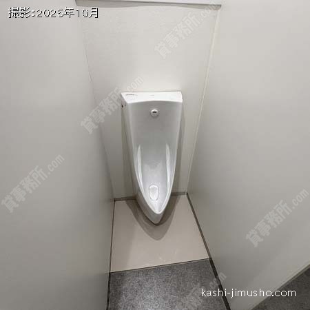 男性トイレ