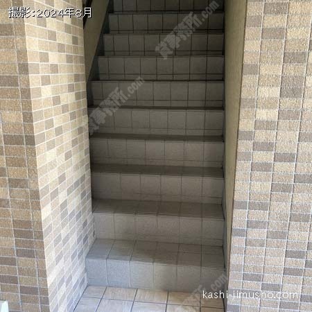 共用階段