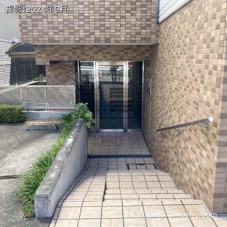 建物入口