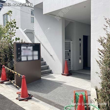 ビル入口