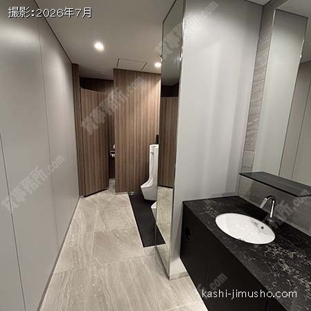 男性トイレ 男性トイレ