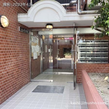 建物入口
