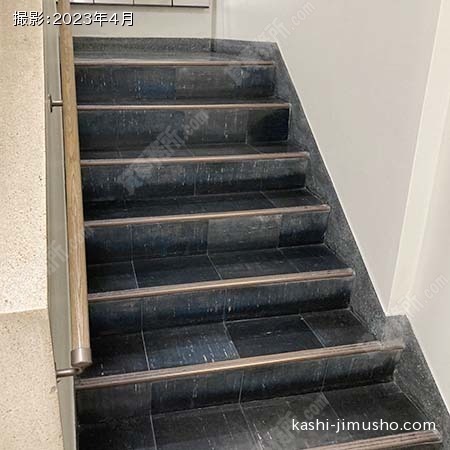 共用階段