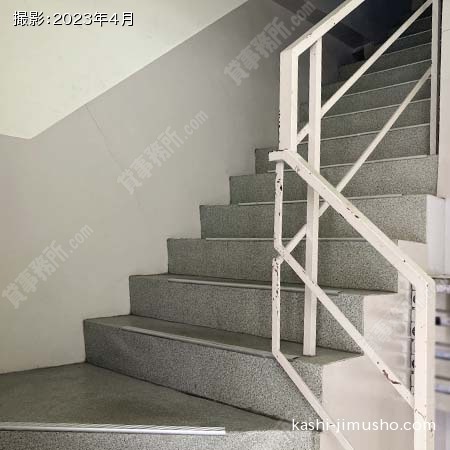 共用階段