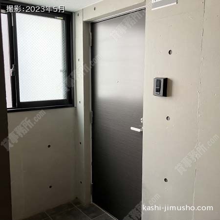 貸室入口(3階)