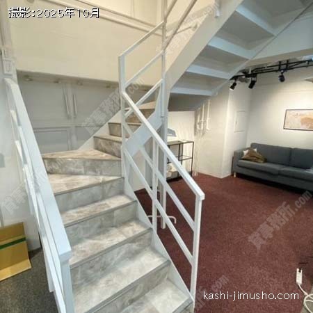 貸室内(B1階)