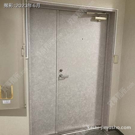 貸室入口