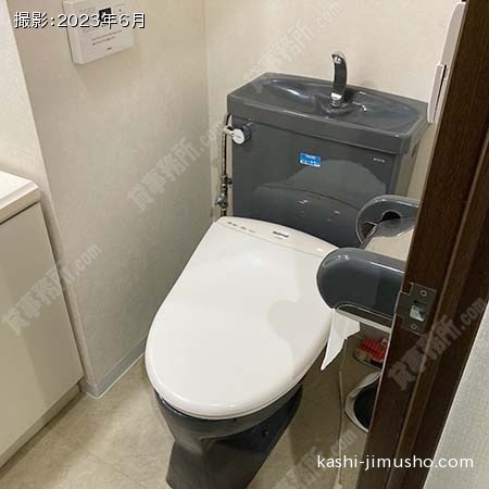 トイレ(1階102号室)