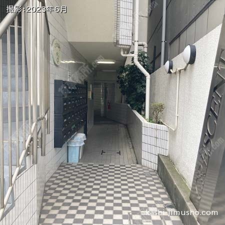 ビル入口