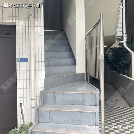 共用階段