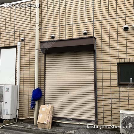 貸室入口(1階）