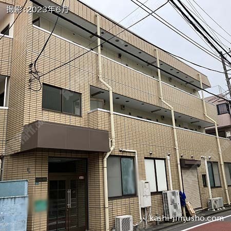 ビル前面