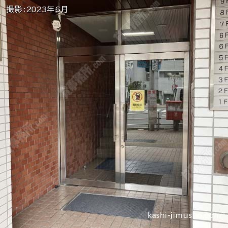 建物入口