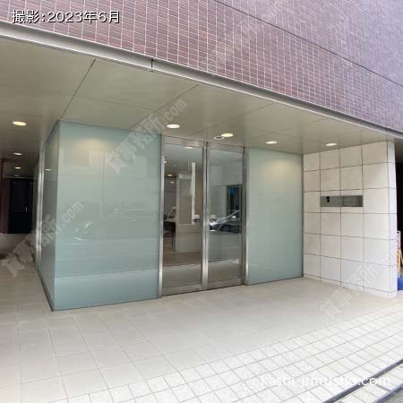 建物入口