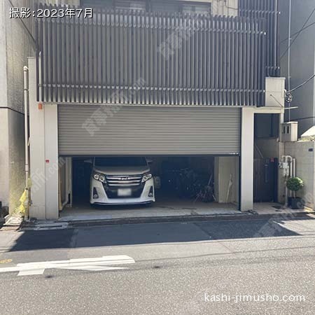 ビル前面