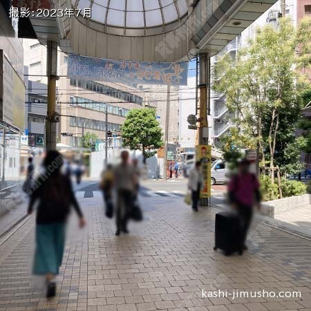 前面歩道
