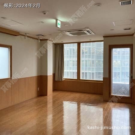 貸室内(8階)
