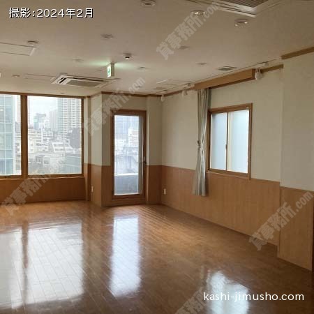 貸室内(8階)