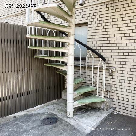 共用階段