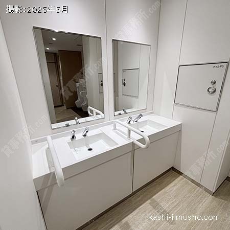 男性トイレ
