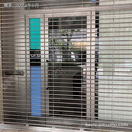 貸室入口(1階)