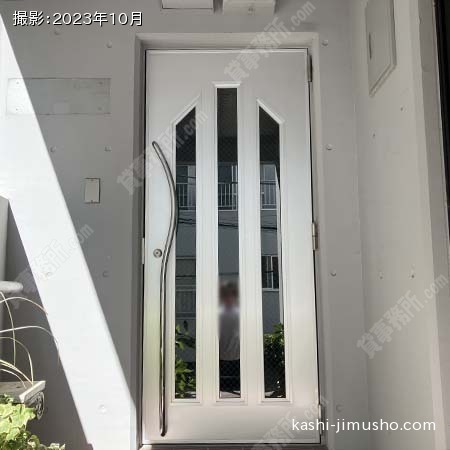 貸室入口(2階）