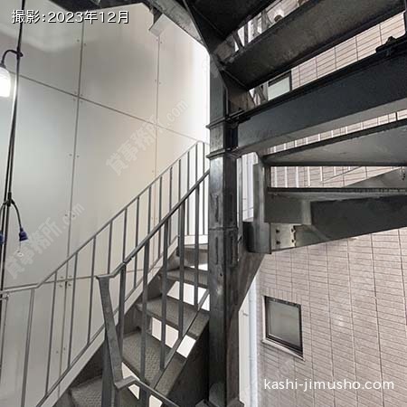 共用階段