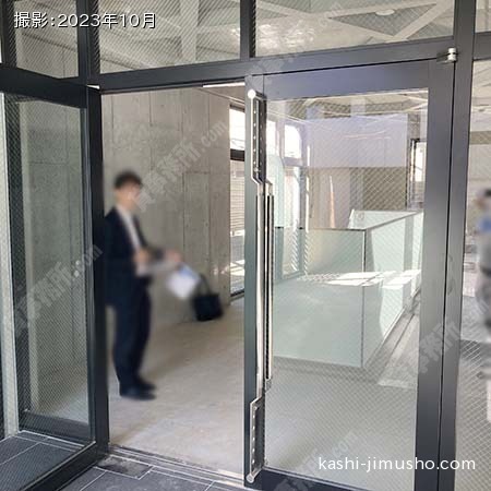 貸室入口(1階）