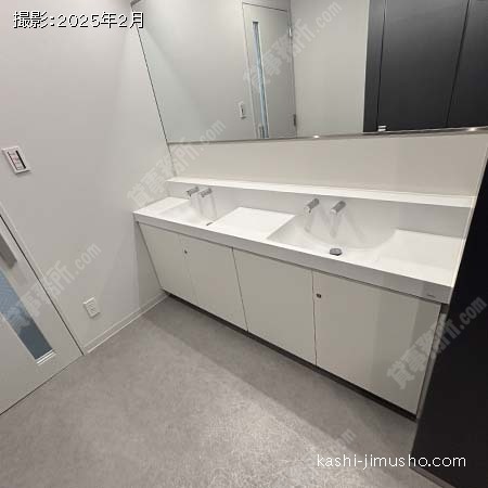 男性トイレ