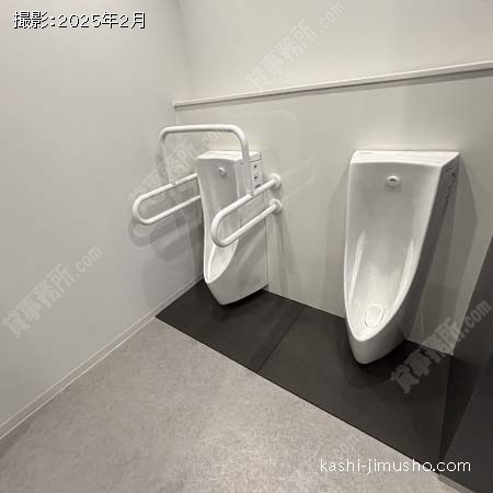 男性トイレ