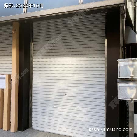 貸室入口(1階)