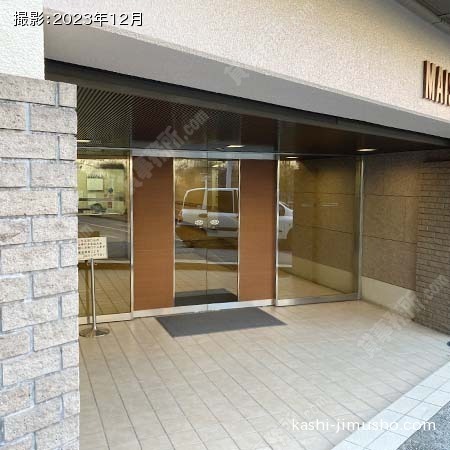 建物入口